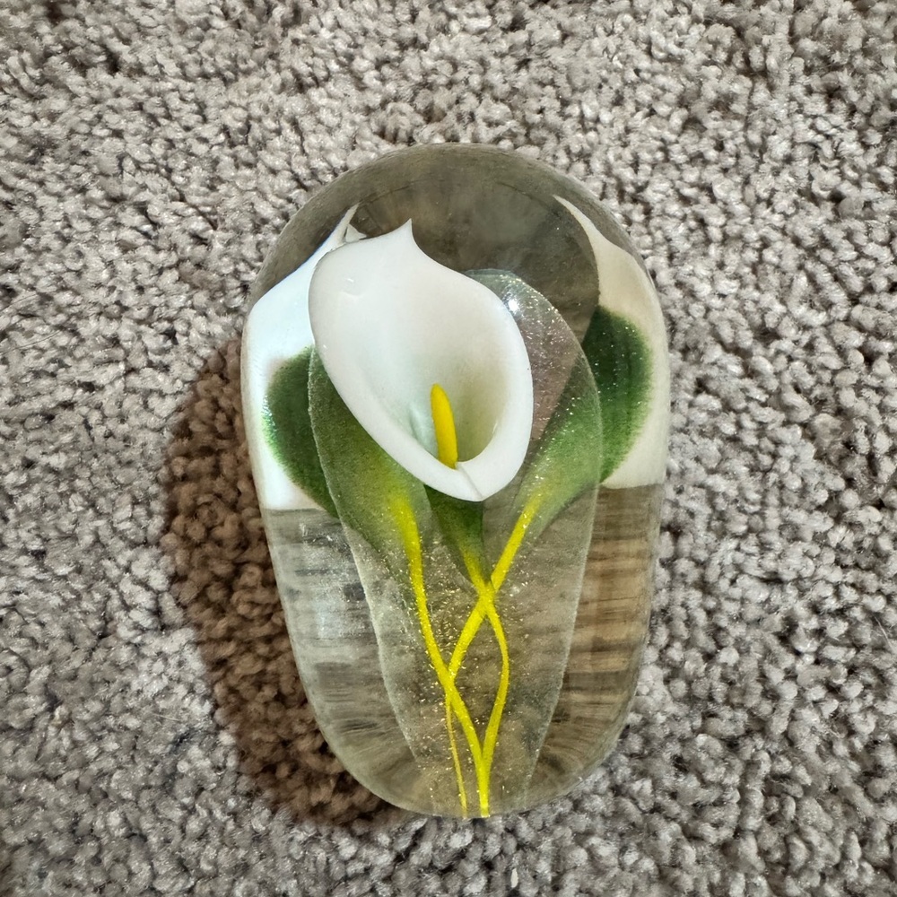 Vintage Calla Lily Glass Paperweight